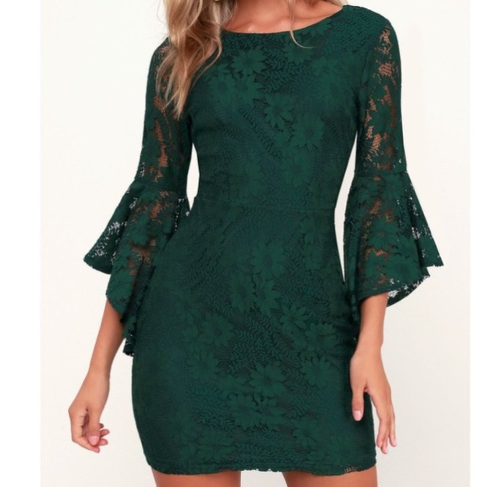 Lulu’s Forrest Green Lace Flounce Sleeve Dress Size S